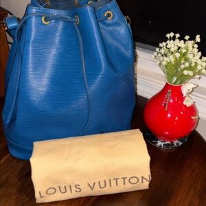 Louis Vuitton Epi Leather Petit Noe Bucket Bag Blue Vintage (LVb2)